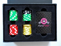 Krabička KamaPokeru nemá daleko do opravdového poker kufříku.