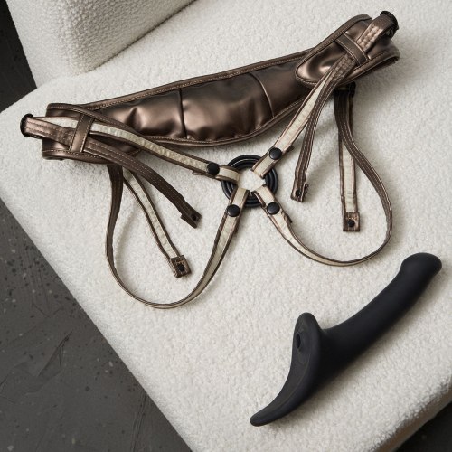 Vibrační strapon s jazýčkem Strap-On-Me – vel. M
