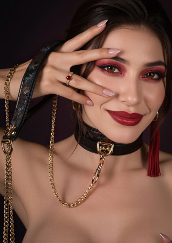 BDSM obojek s vodítkem Geisha