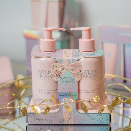 Tekuté mýdlo + mléko na ruce a tělo Baylis & Harding – jojoba, vanilka a mandle