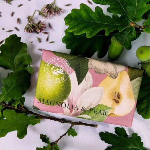 Sada pro péči o ruce English Soap Company – magnolie a hruška, 3 ks