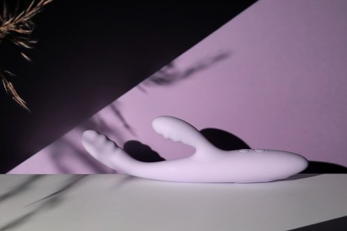 Hřejivý vibrátor s králíčkem Svakom Cici+ 2