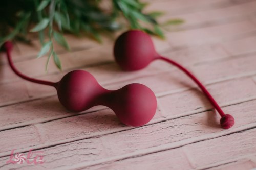 Sada venušiných kuliček Love Story Carmen Wine Red, 2 ks