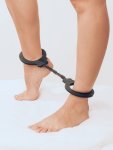 Silikonová pouta na nohy Party Hard Limitation