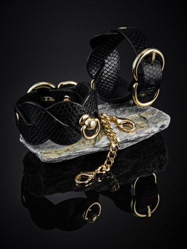 Pletená pouta na nohy Guilty Pleasure