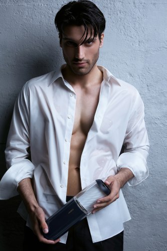 Interaktivní přirážecí masturbátor Svakom Alex Neo 2