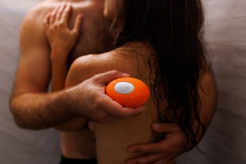 Hřejivý a chladivý vibrátor We-Vibe Temp