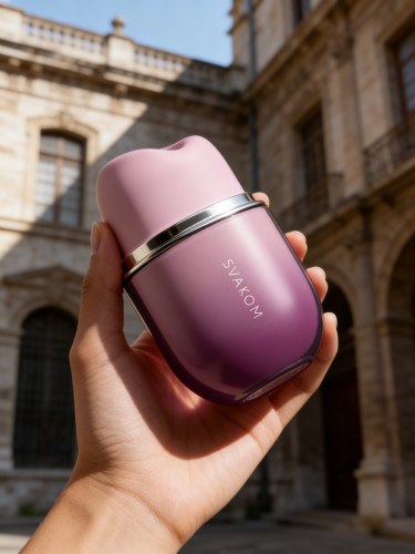 Sací stimulátor s jazýčkem Svakom Klitty