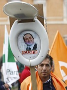 Sexuální skandály premiéra Berlusconiho vehnali lidi do ulic demostrovat.